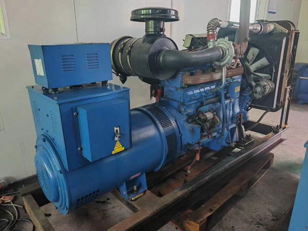 贡山100kW柴油发电机组使用多级机油有哪些优缺点？